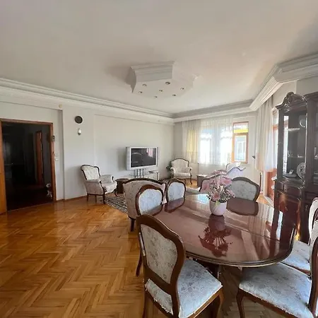 Merkezi Konumda Sahil Bandinda Park Yani 3+1 Gunluk Kiralik Luks Daire فتحية